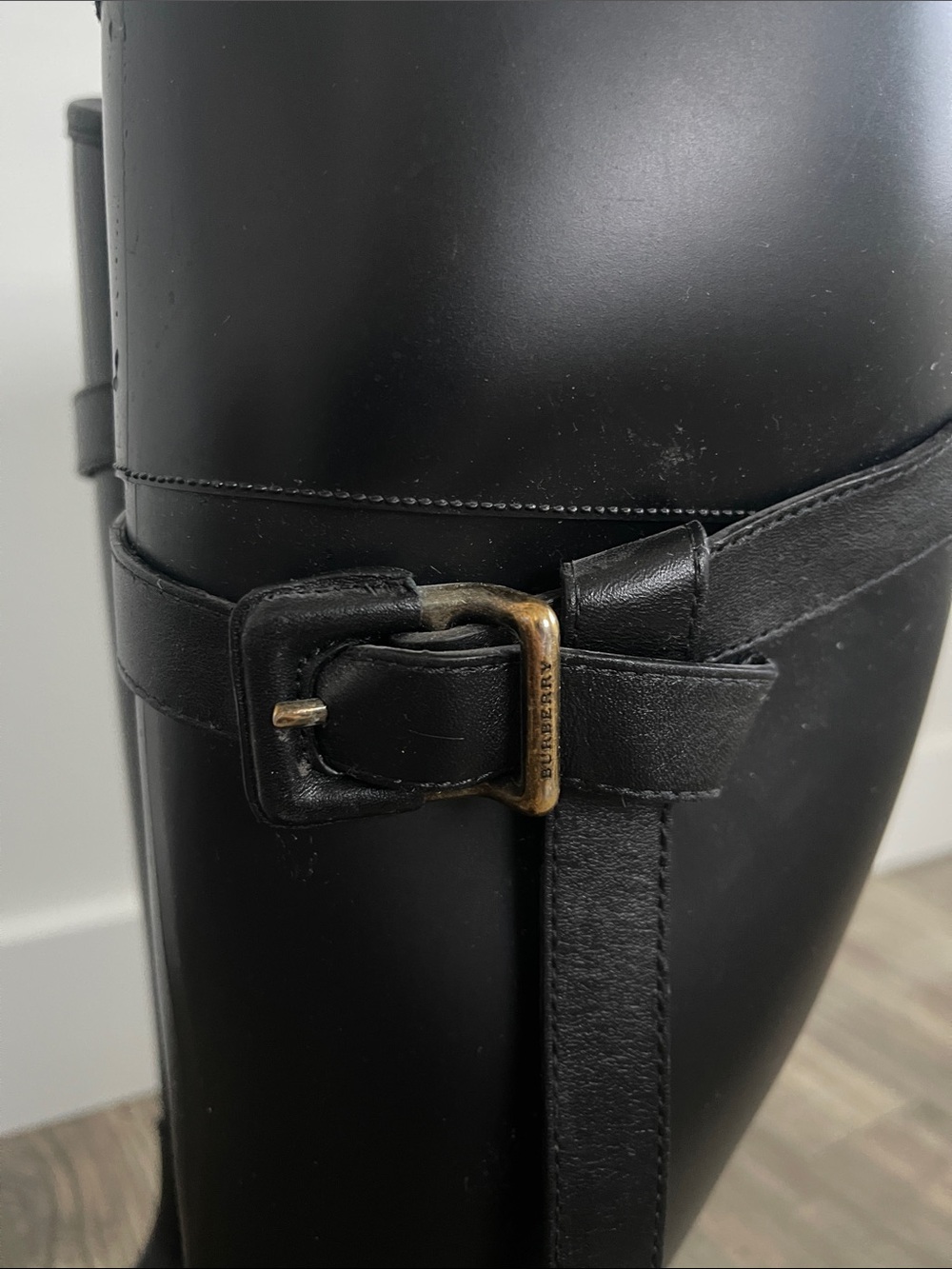 Burberry Tall Black Rain Boots with Leather Buckle Detail - Picture 6 of 12